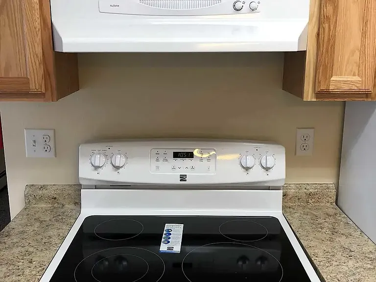 testing Pay Method default - Photo 1