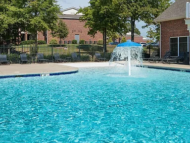 Fayetteville Appartment - Photo 2