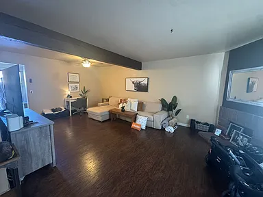 Seeking a roommate for a long stay